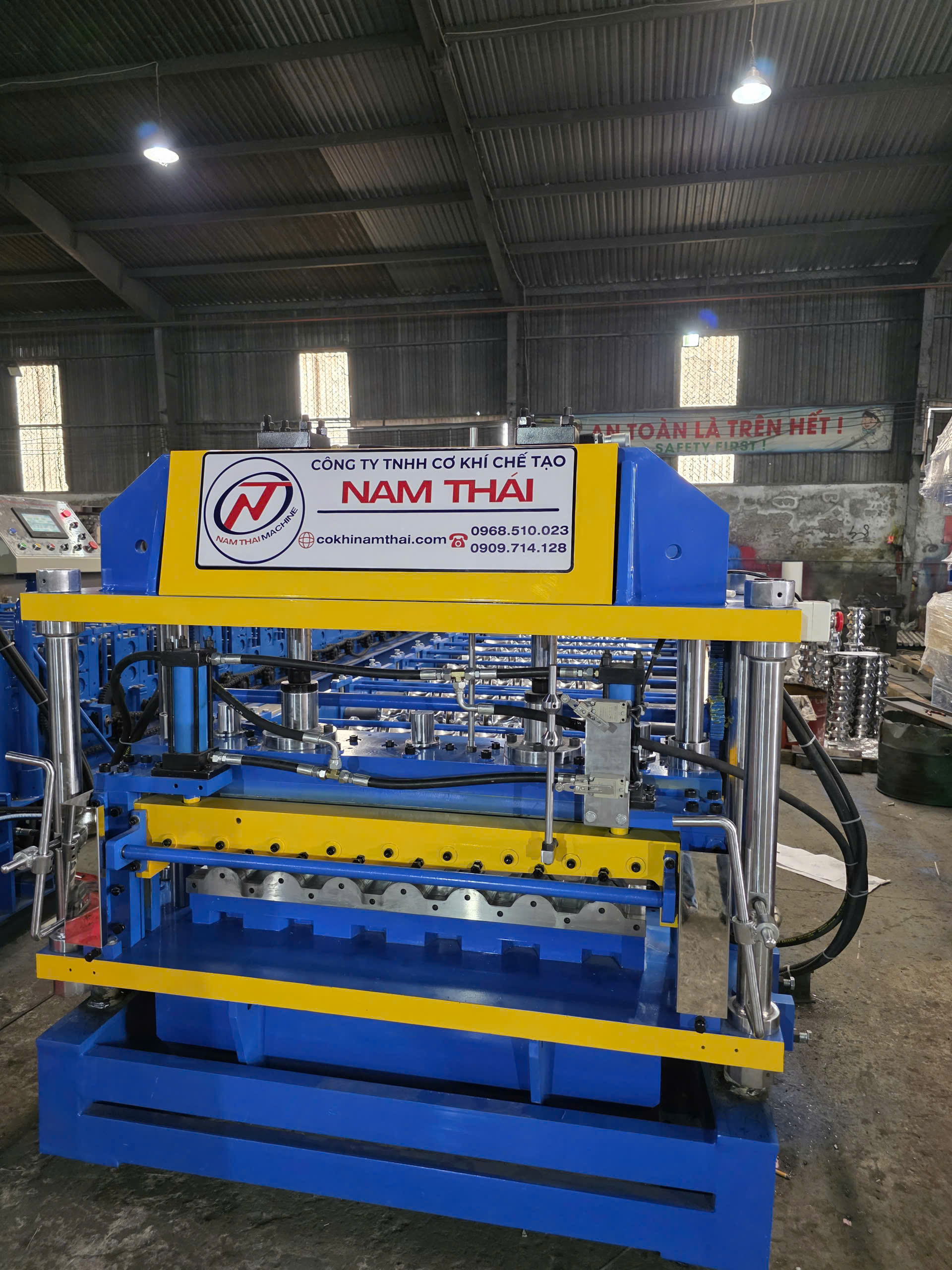 máy cán sóng ngói