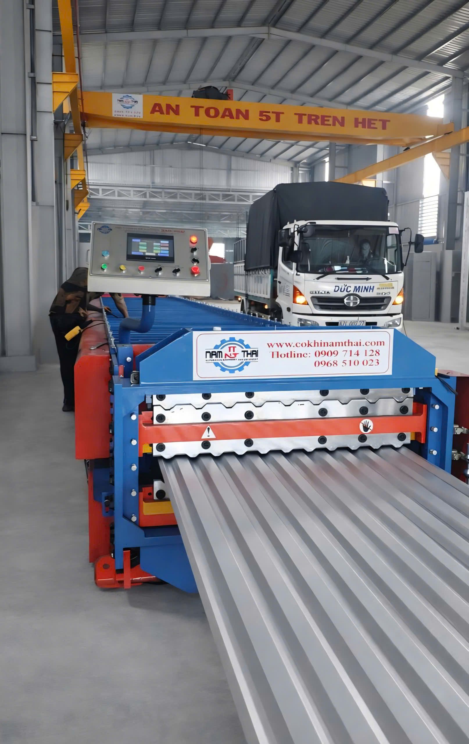 Máy cán tôn 2 tầng dập vòm