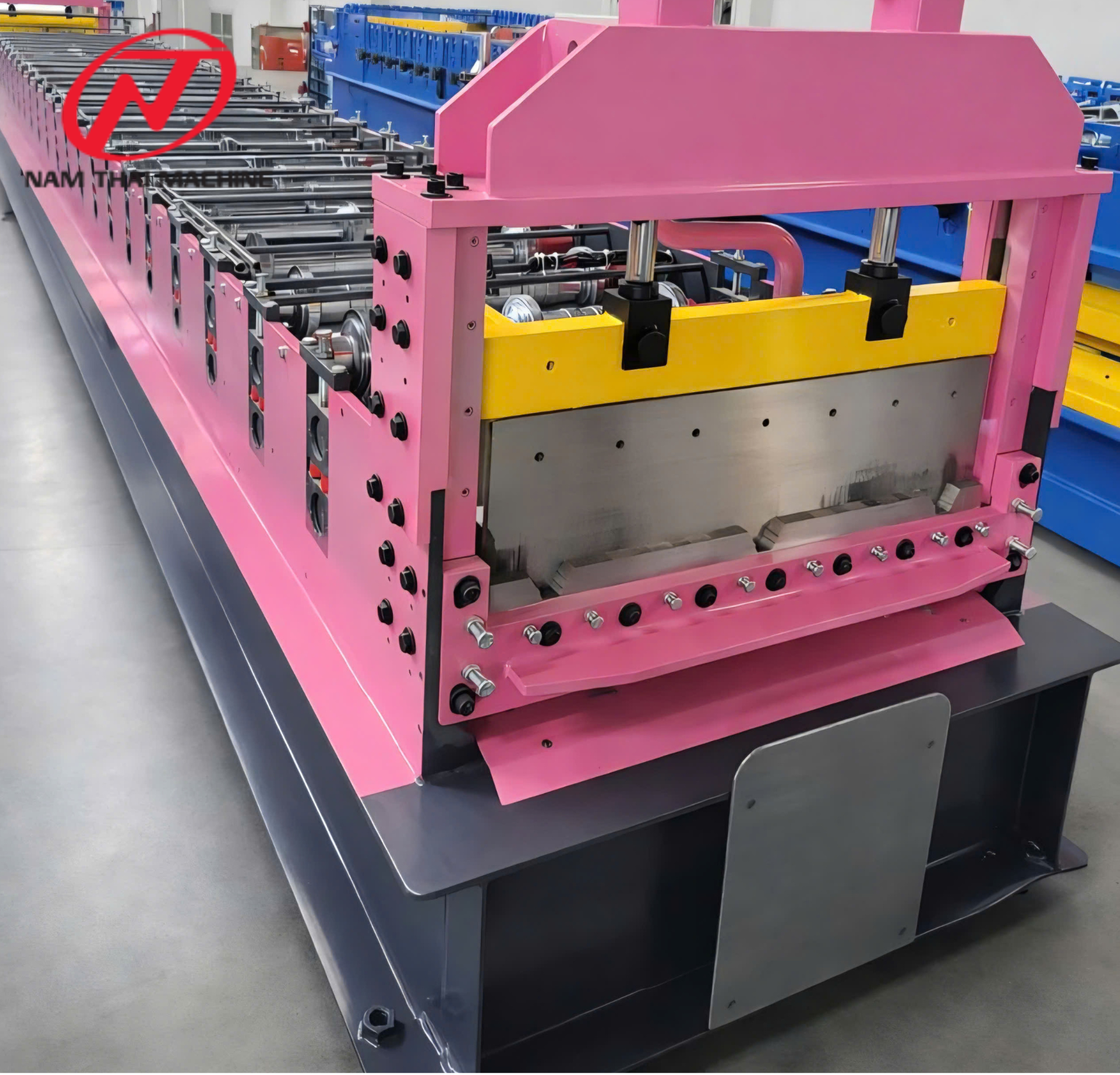 chế tạo máy cán tôn