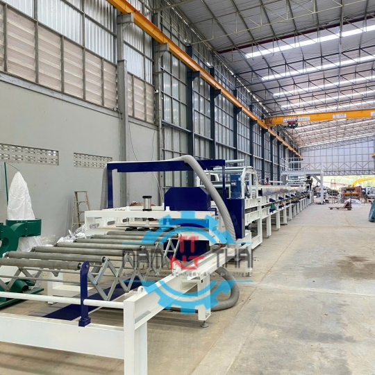 DÂY CHUYỀN PU SANDWICH 03