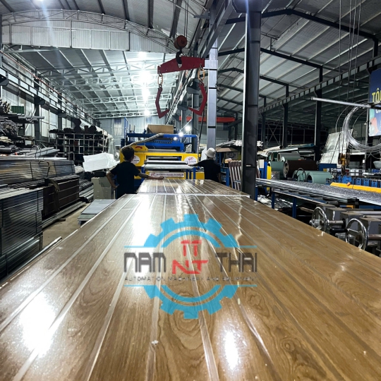 DÂY CHUYỀN PANEL EPS