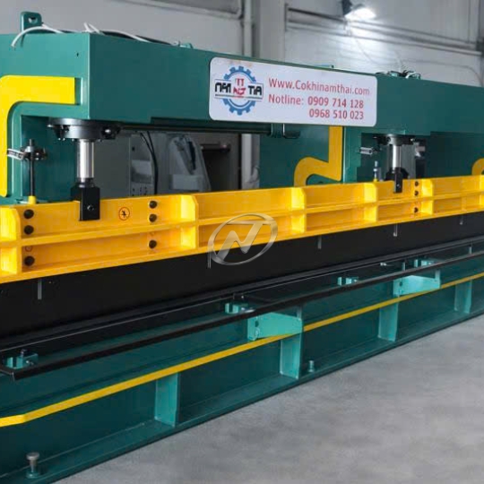 Máy chấn 6m1- Chấn dày 3mm